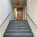 La K, Du Ruppione Villa *