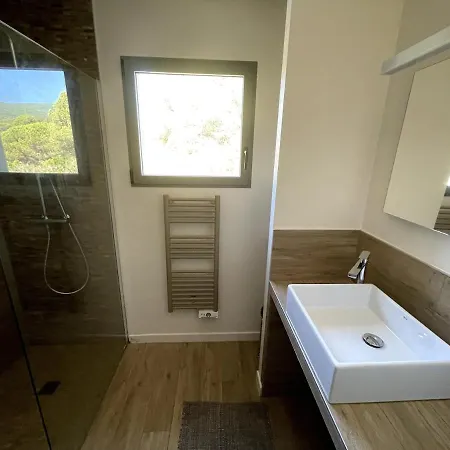 La K, Du Ruppione Villa *