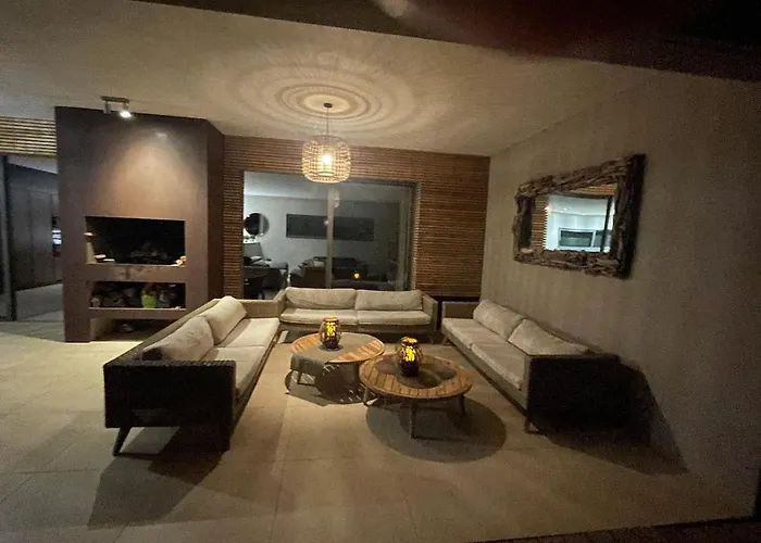 La K, Du Ruppione Villa