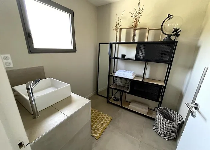 La K, Du Ruppione Villa