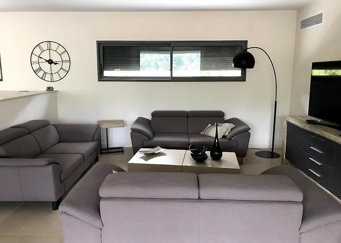 La K, Du Ruppione Villa *